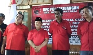 Jumpa Pers DPC PDI Perjuangan SBD saat Penutupan Penjaringan Calon Bupati dan Wakil Wakil Bupati Pilkada 2024 (Johan Sogara/Lintas Sumba)