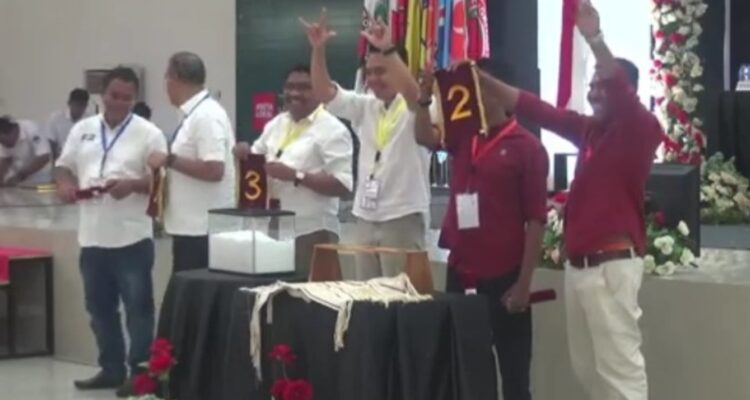 Tangkap layar video live streaming YouTube KPU Sumba Timur, saat penetapan nomor urut calon bupati dan wakil bupati (KPU Sumba Timur/YouTube/Lintas Sumba)